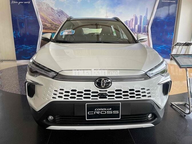 Toyota Corolla Cross 2025 tặng 50% trước bạ