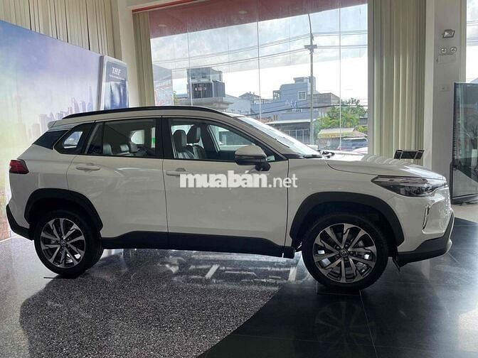 Toyota Corolla Cross 2025 tặng 50% trước bạ