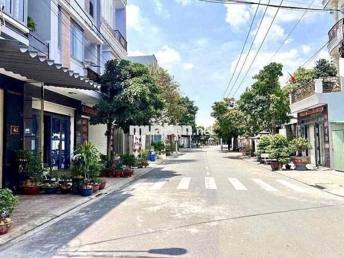 Nhà phố - KDC Lê Phong - Dĩ An