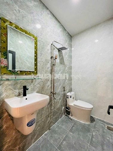 ĐANG CHO THUÊ 15 TRIỆU/ THÁNG GẦN TRƯỜNG DH GIA ĐỊNH THANH KHOẢN TỐT G
