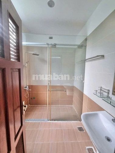 NHÀ HẦM 4 LẦU MẶT TIỀN TRƯỜNG SƠN CX BẮC HẢI, QUẬN 10. GIÁ CHỈ 3x