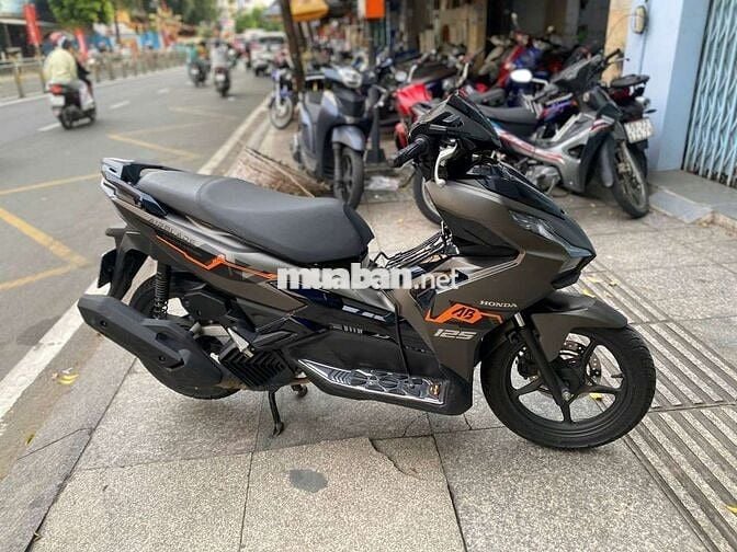 Air blade 125 4val 2023 mới 90% bs86 chính chủ