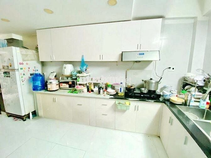 Nhà 50m2, 5 tầng 5PN, Lê Văn Sỹ Quận 3, trước nhà 3.5m, gần xe hơi