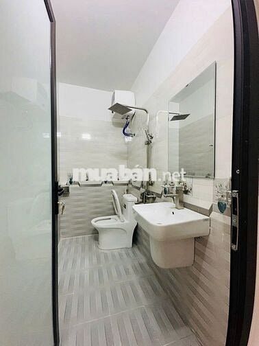 Nhà Mặt Phố 2 Lầu, Nội Thất Cao Cấp,75m2 giá chỉ 850tr, Sổ Hồng Riêng