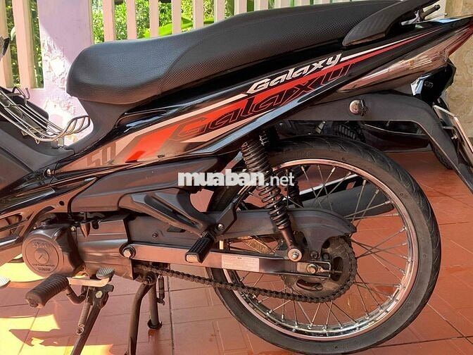 galaxy 50cc màu đen đỏ.