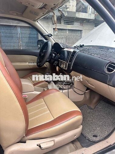 Cần bán FORD EVEREST 2.5 TURBO