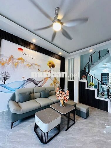 Nhà Mặt Phố 2 Lầu, Nội Thất Cao Cấp,75m2 giá chỉ 850tr, Sổ Hồng Riêng