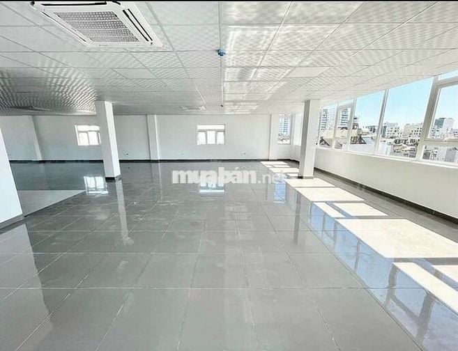 CHO THUÊ NHÀ ĐƯỜNG NGAY NGUYỄN GIA TRÍ BÌNH THẠNH -8X20m Trệt 3 lầu