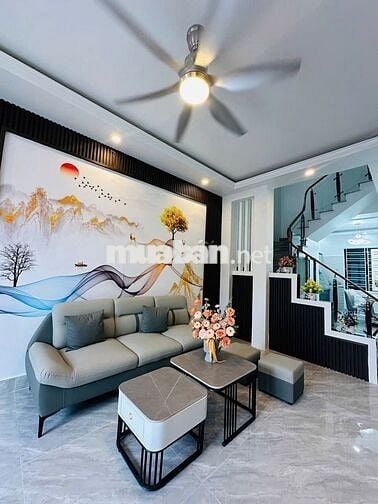 Nhà Mặt Phố 2 Lầu, Nội Thất Cao Cấp,75m2 giá chỉ 850tr, Sổ Hồng Riêng