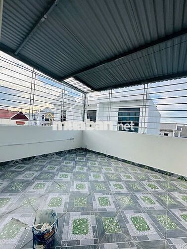 Nhà Mặt Phố 2 Lầu, Nội Thất Cao Cấp,75m2 giá chỉ 850tr, Sổ Hồng Riêng