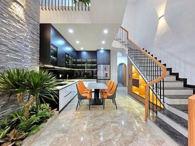 NHÀ BÀN CỜ CHỈ 6.2 TỶ CÁCH CHỢ BÀN CỜ 50M KHU SẦM UẤT CHO THUÊ TỐT SHR