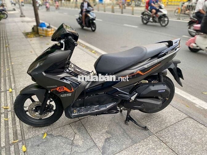 Air blade 125 4val 2023 mới 90% bs86 chính chủ