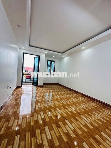 Nhà Mặt Phố 2 Lầu, Nội Thất Cao Cấp,75m2 giá chỉ 850tr, Sổ Hồng Riêng