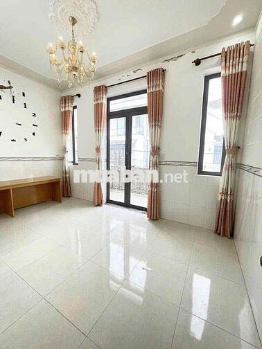 Nhà trệt lầu có nội thất KDC Quân Báo - Gần Chợ Bà Bộ