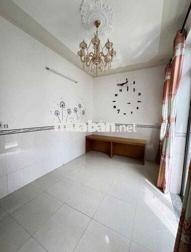 Nhà trệt lầu có nội thất KDC Quân Báo - Gần Chợ Bà Bộ