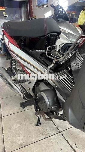 xe đẹp máy êm chạy mạnh