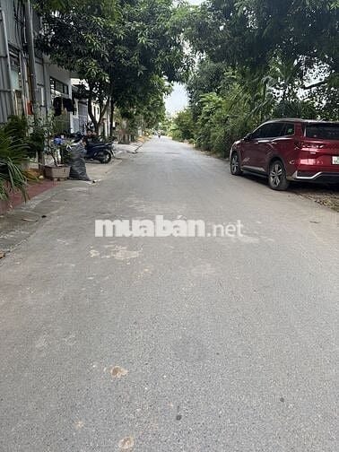 Nhà Hàng Bè DV Kiến Hưng, nhìn hướng Cienco5 kd đỉnh chóp