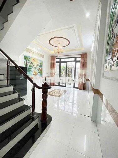 Nhà trệt lầu có nội thất KDC Quân Báo - Gần Chợ Bà Bộ