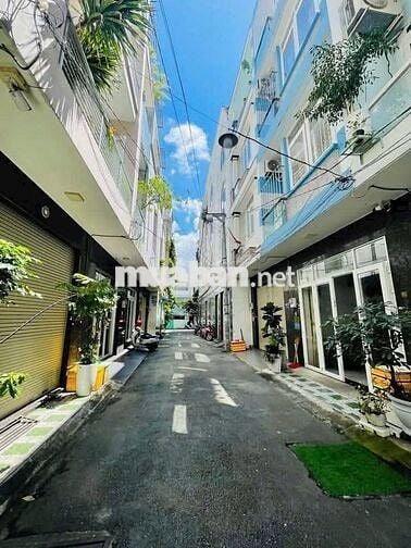 Bán CHDV 7PN 7WC - Dòng tiền 42tr/th VỊ TRÍ NHÀ GA T3 METRO TƯƠNG LAI