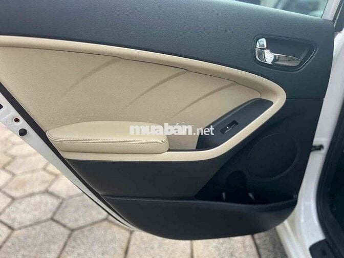 Kia Cerato 2018 1.6 MT trắng một chủ