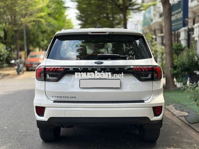 SIÊU CỌP FORD EVEREST 2022 4x2AT MỚI KENG