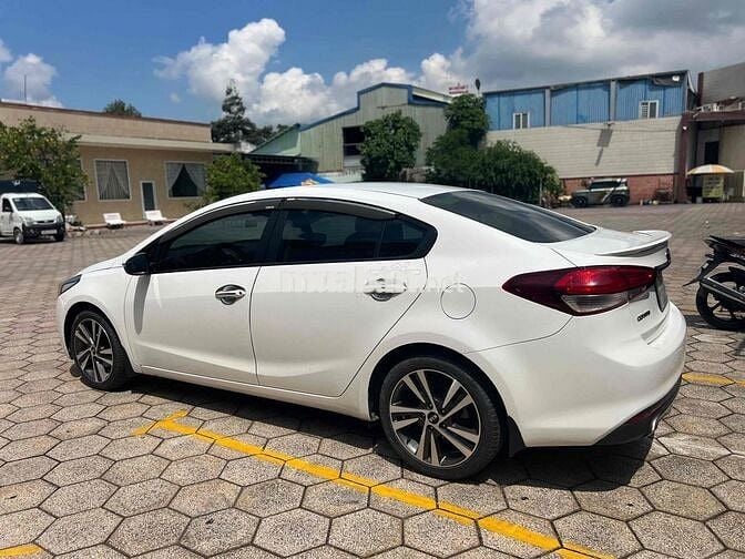 Kia Cerato 2018 1.6 MT trắng một chủ