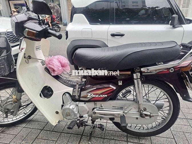 bán xe honda suppe dream2000/17tr300 chính chũđẹp