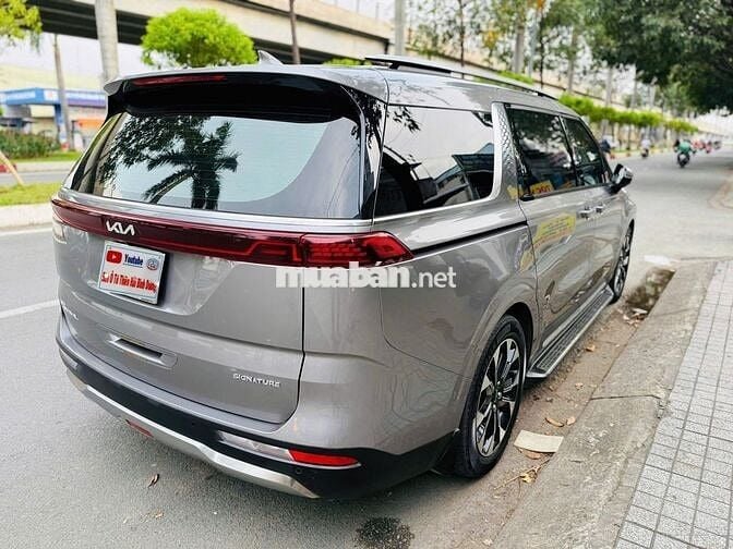 KIA Carnival 3.5G Signature SX 2022 Xám