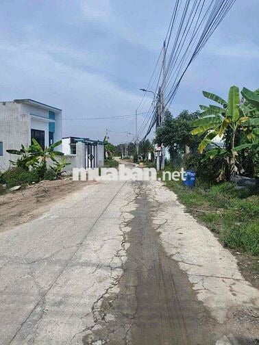 Đất Tân Định khu 4 đường 5m thông thực tế lô góc.6x21 full thổ.
