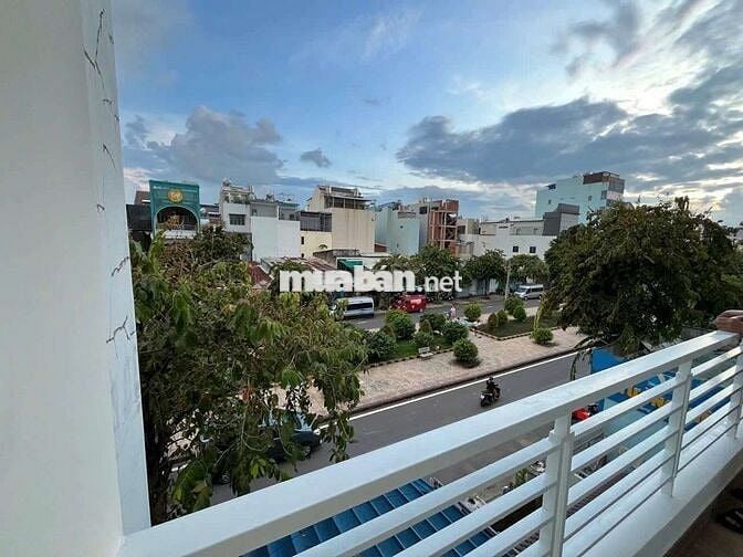 Cho thuê nhà MTKD Hiền Vương quận Tân Phú