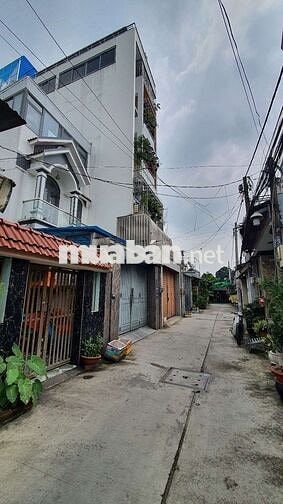 NHỈNH 11 TỶ , 260m2 full thổ , HXH , Bình Tân giáp TÂN PHÚ