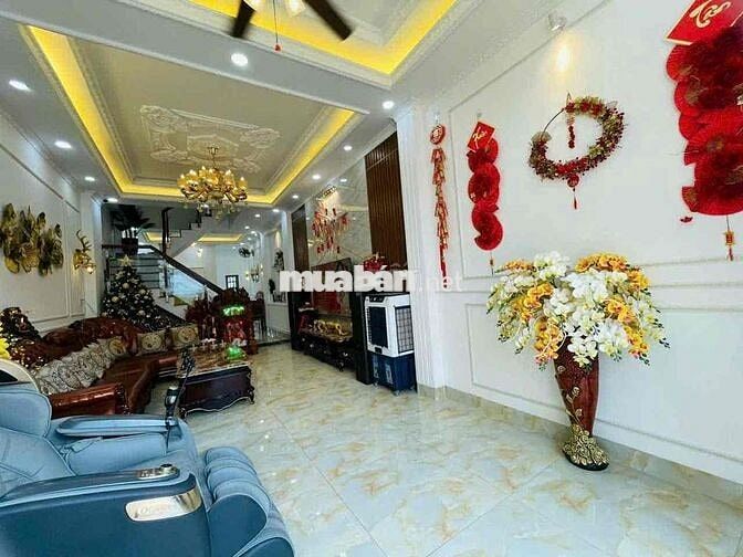 nhà 2 lầu 1 trệt nội thất cơ bản gần ngã tư miễu ông cù,đường ô tô 7m