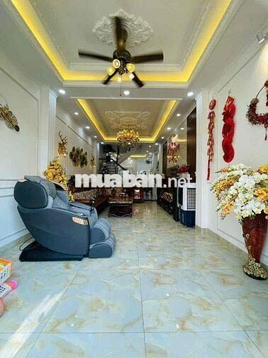 nhà 2 lầu 1 trệt nội thất cơ bản gần ngã tư miễu ông cù,đường ô tô 7m