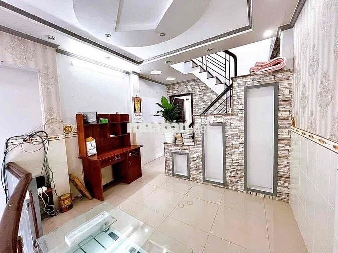 CHO THUÊ NHÀ TRỆT LỬNG LẦU MẶT TIỀN TRẦN PHÚ