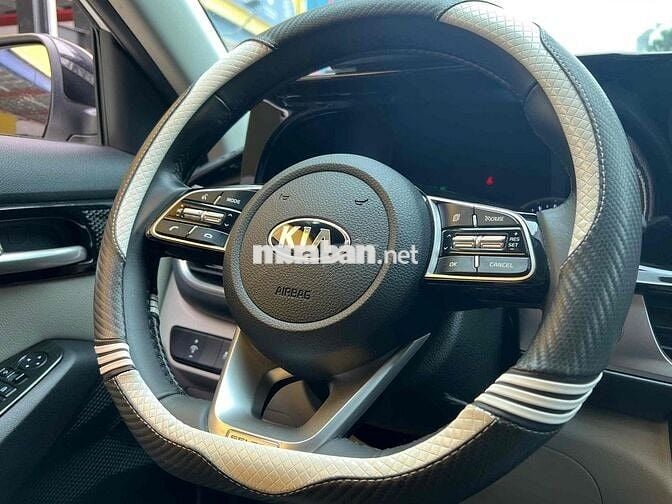 Kia Seltos 2021 1.4T Premium - 15000 km