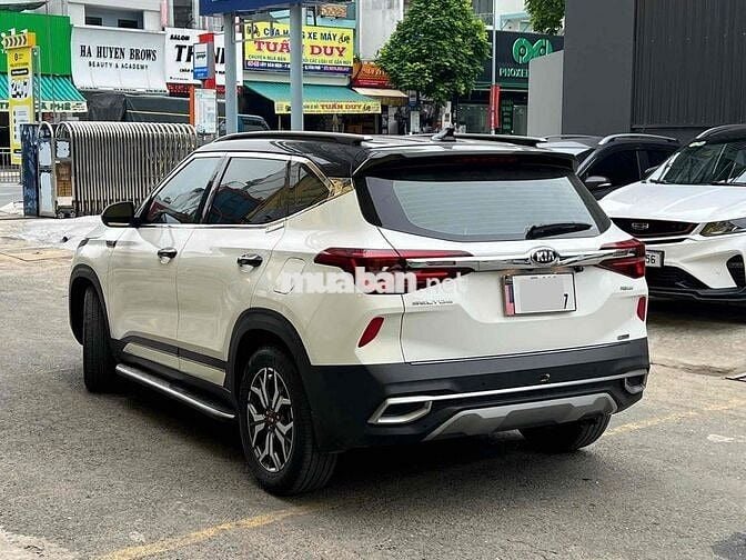 Kia Seltos 2021 1.4T Premium - 15000 km