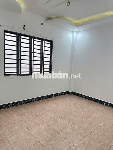 Cho thuê nhà mặt tiền đường số 15 .q7
