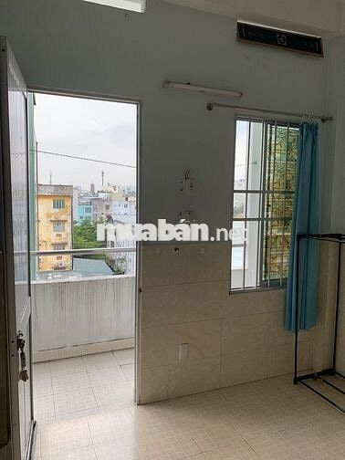Phòng trọ 16m2 đường Nguyễn Giản Thanh