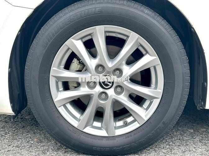 Mazda 3 2018 1.5 AT Sedan - 39000 km