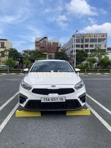Kia Cerato 1.6 Deluxe trắng sản xuất 2020