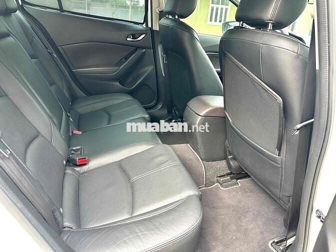 Mazda 3 2018 1.5 AT Sedan - 39000 km