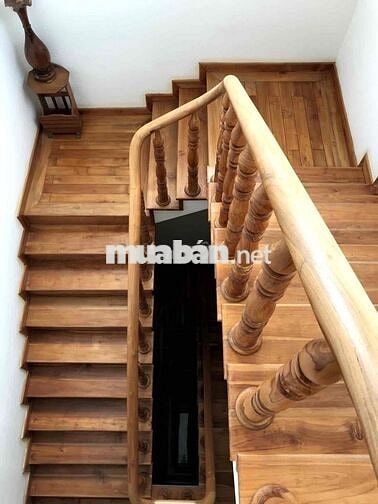 BIỆT THỰ MINI 1 HẦM 4 LẦU – ĐỂ 2 Ô TÔ – CÁCH SÂN BAY 5 PHÚT – Ở NGAY!