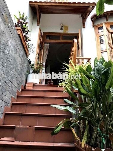 BIỆT THỰ MINI 1 HẦM 4 LẦU – ĐỂ 2 Ô TÔ – CÁCH SÂN BAY 5 PHÚT – Ở NGAY!