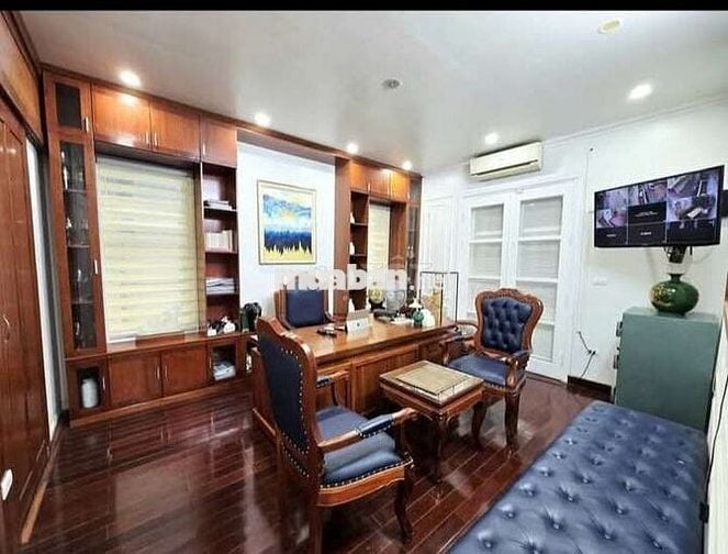 Tôi cần bán nhà biệt thự liền kề căn góc Nguyễn Cơ Thạch, 4tầng.
