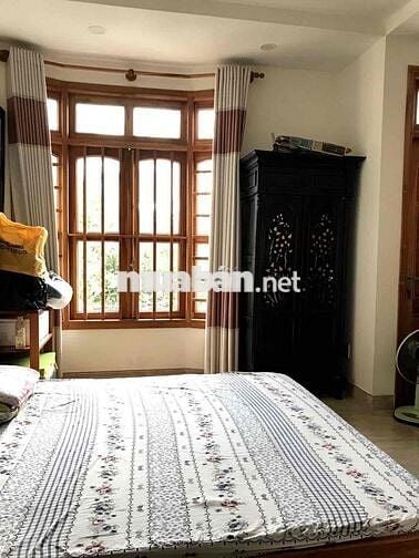 BIỆT THỰ MINI 1 HẦM 4 LẦU – ĐỂ 2 Ô TÔ – CÁCH SÂN BAY 5 PHÚT – Ở NGAY!