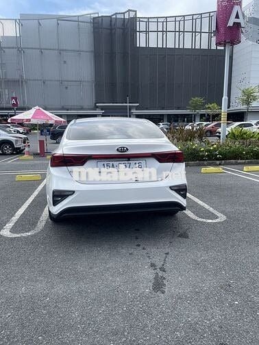 Kia Cerato 1.6 Deluxe trắng sản xuất 2020