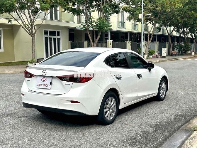 Mazda 3 2018 1.5 AT Sedan - 39000 km