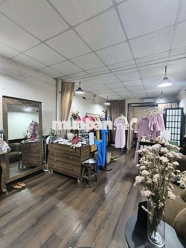 LÊ VĂN SỶ - 60 M2 - NGANG 5 M - HXH