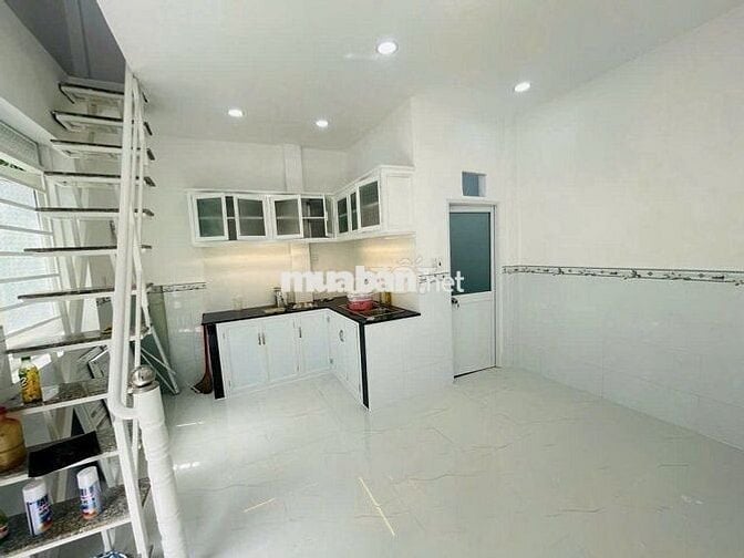 Nhà HXH 1lầu 2pn (5m x 4,5m) 1/ đường TTH-13 P-Tân thới Hiệp Q12 cũ