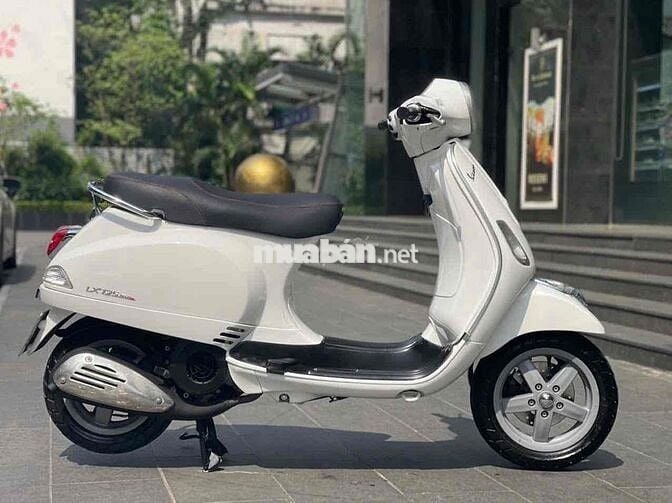 Vespa Lx 125 3vie 2014 màu trắng xe đẹp như mới